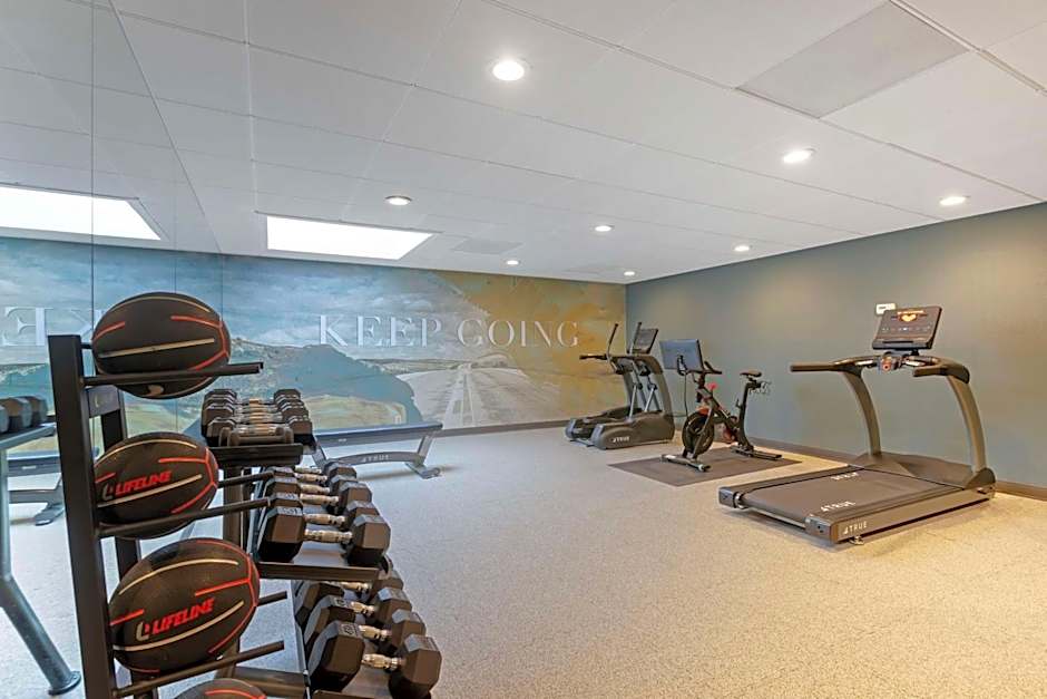 Best Western Plus Midwest Inn