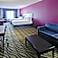 Holiday Inn Express Hutchinson By IHG
