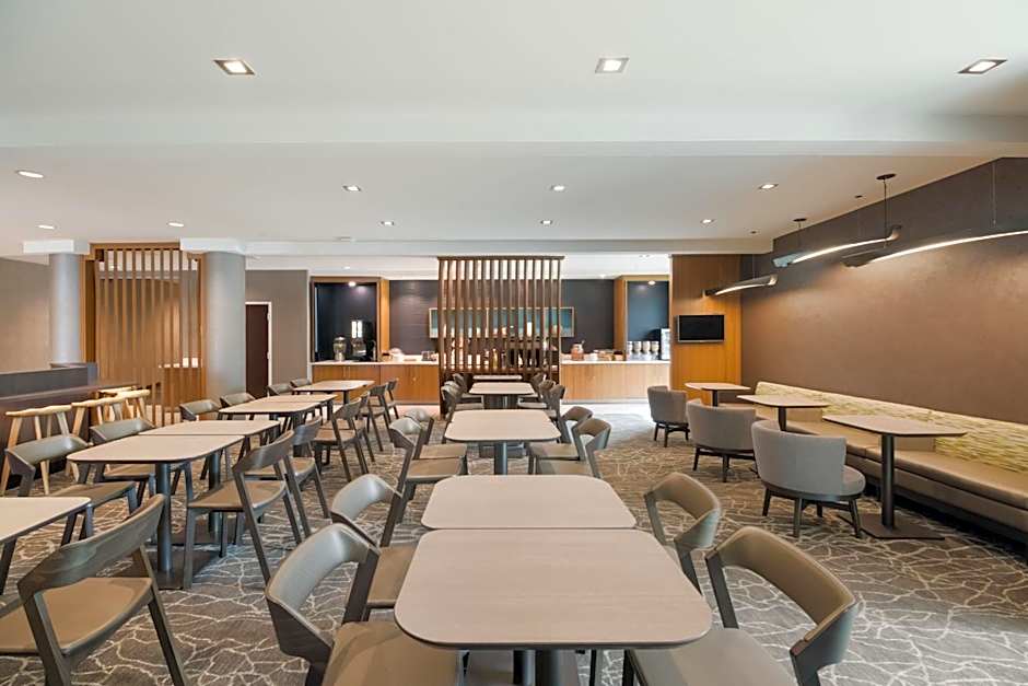 SpringHill Suites by Marriott Dallas NW Highway at Stemmons/I-35E