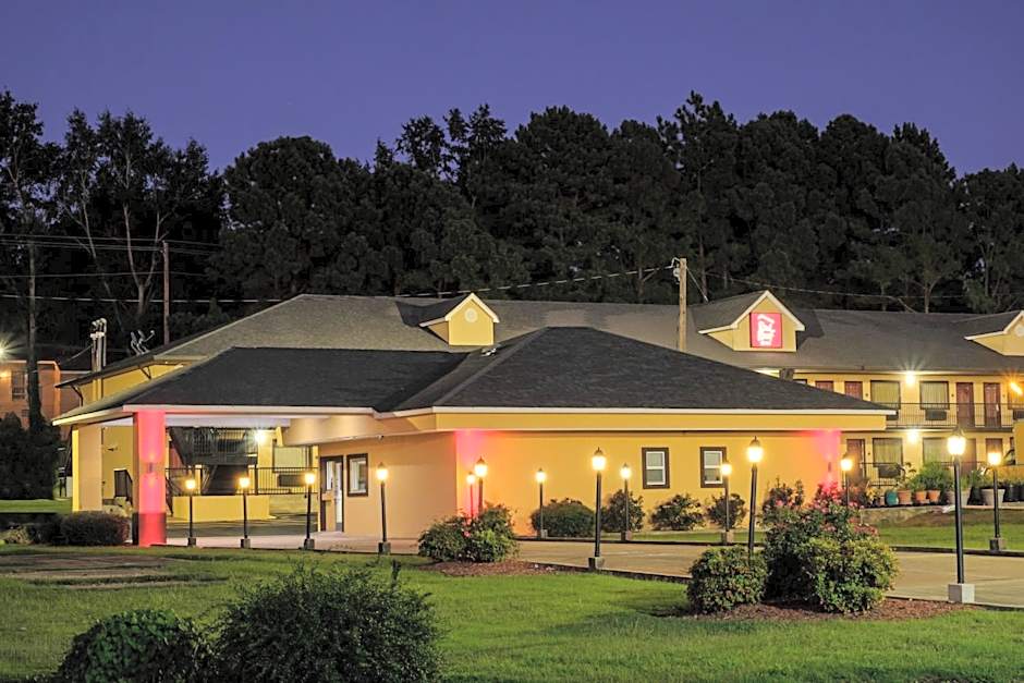 Red Roof Inn Columbus, MS