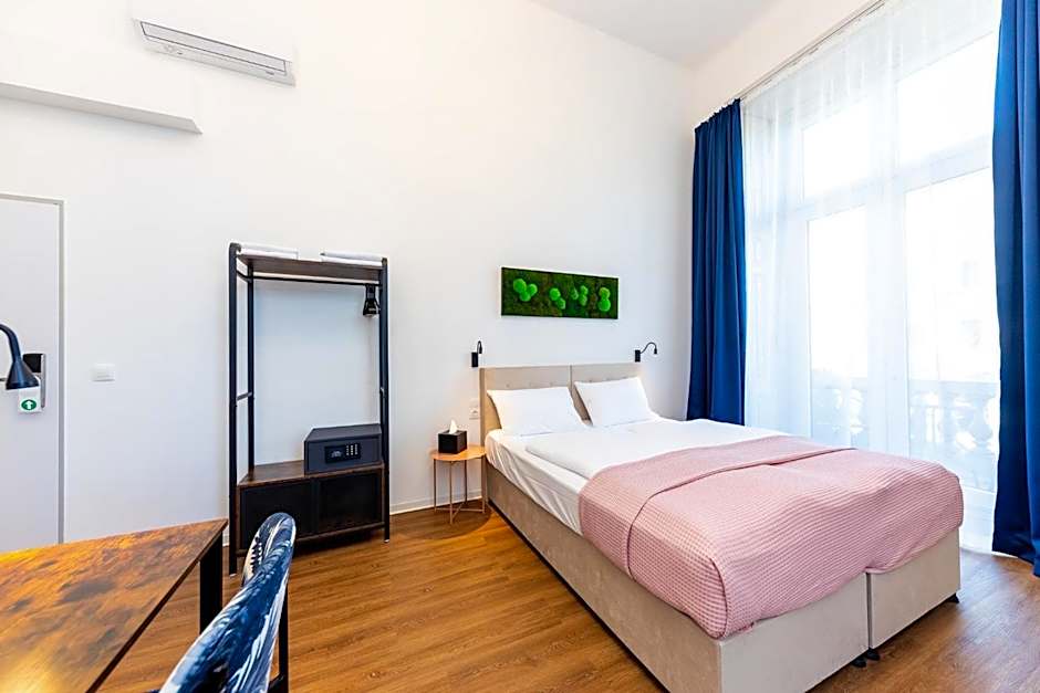 Adagio Downtown Rooms