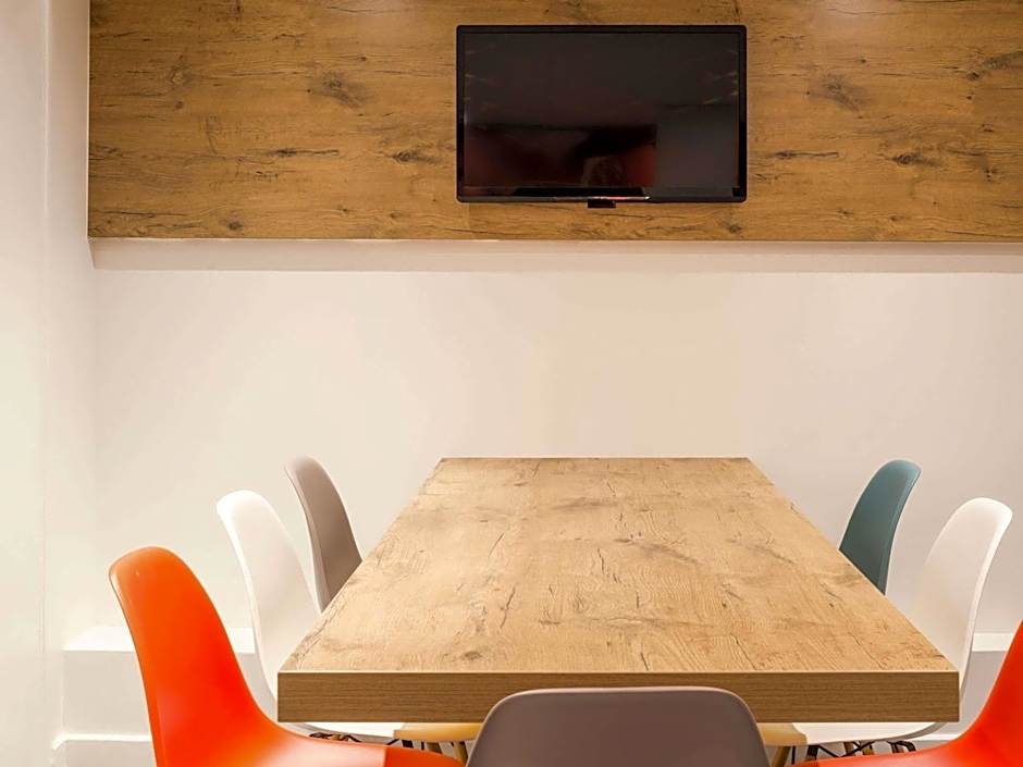 Hotel ibis Paris Pere Lachaise