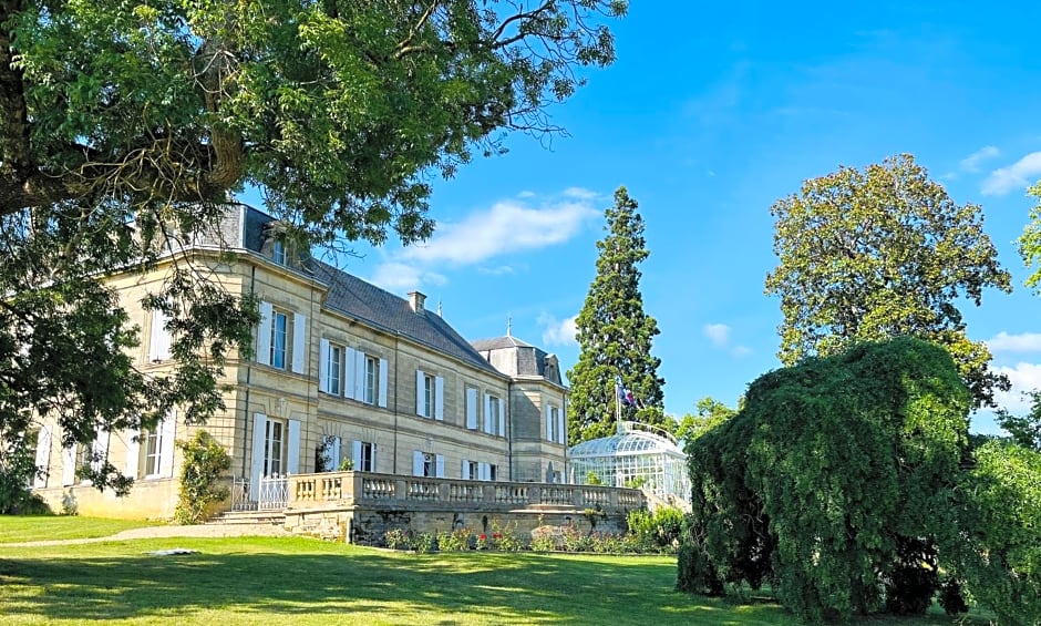 Chateau Carbonneau