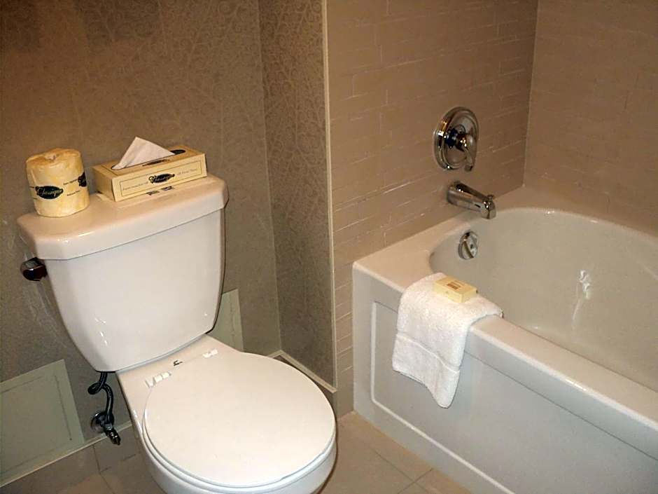 Montecassino Hotel & Suites