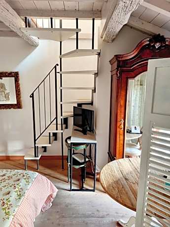 Double Room - Split Level