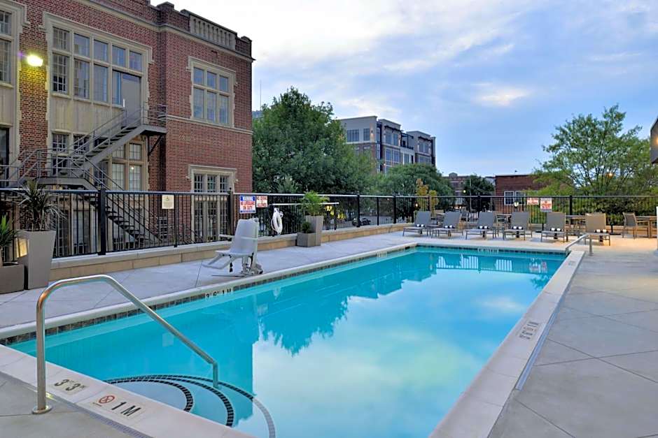 Hampton Inn By Hilton & Suites Greensboro Downtown, NC
