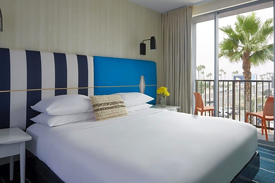 Kimpton Shorebreak Huntington Beach Resort By IHG