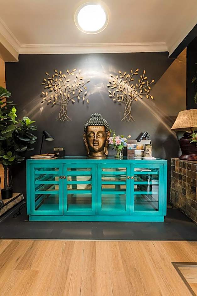 SW1 Lodge