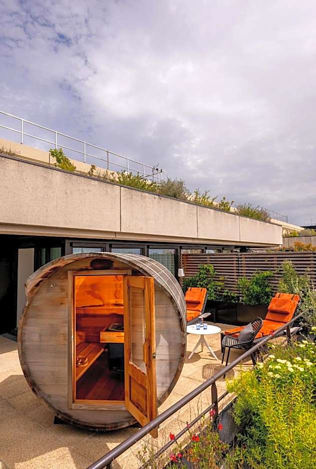 FirstName Bordeaux by Hyatt