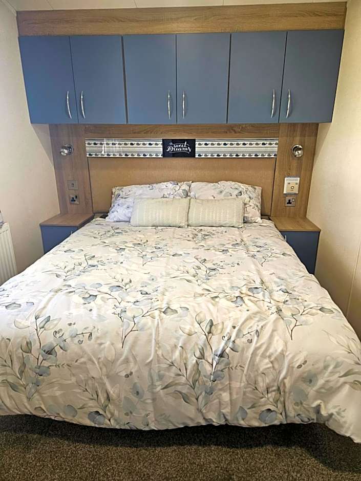 Haven Golden Sands Holly Drive 24