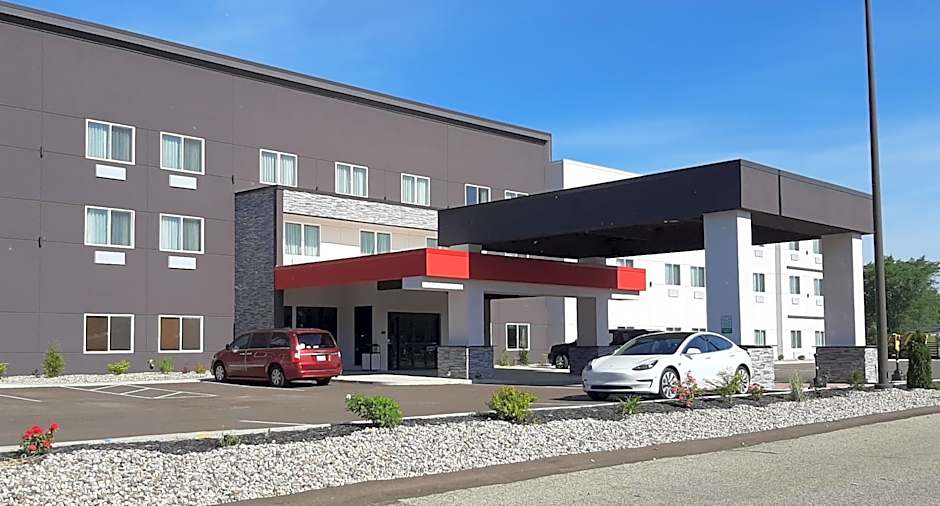 Best Western Plus Wayland Hotel