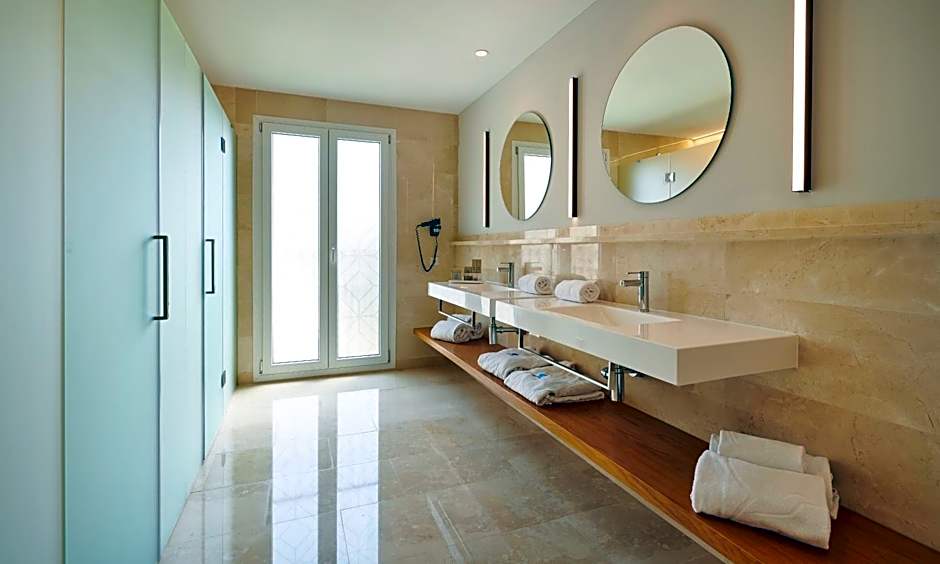 Grupotel Playa de Palma Suites & Spa