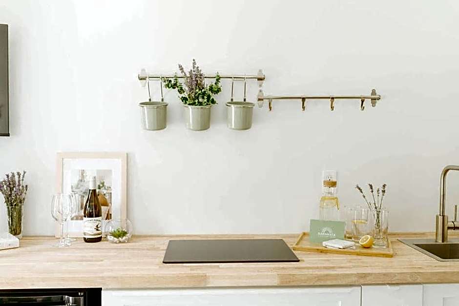 Naramata Courtyard Suites