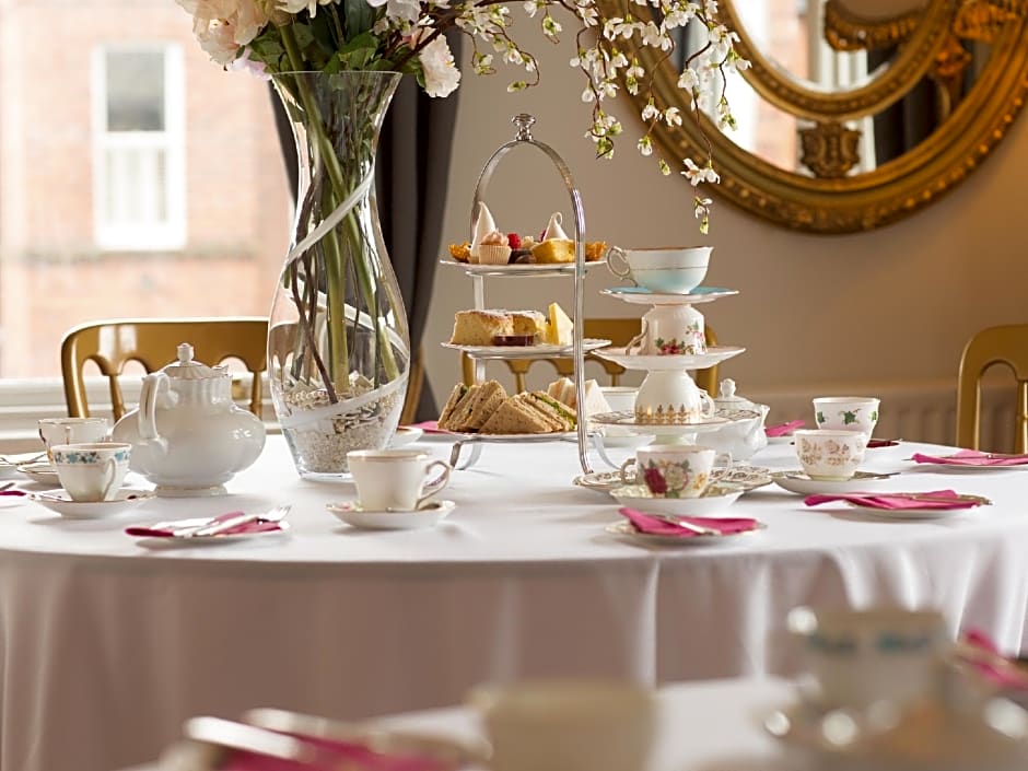 Maryville House Tearooms & Boutique B&B