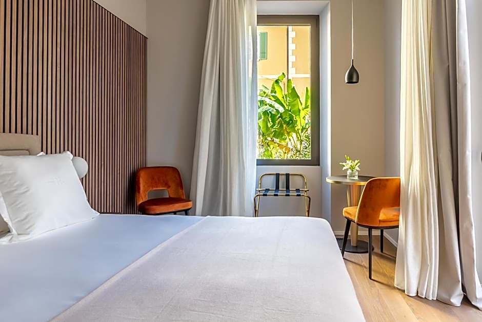 Hotel Binario