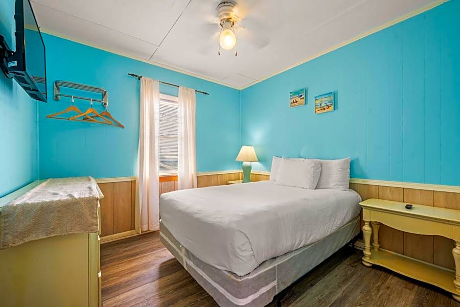 Oceanside Court by KEES Vacations