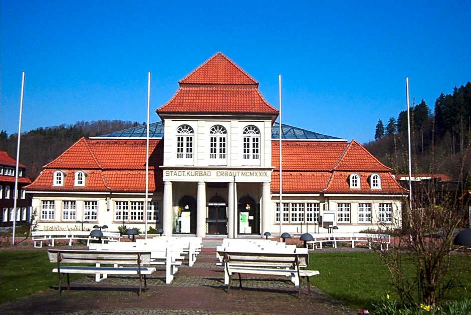 Hotel Pension am Kurmittelhaus