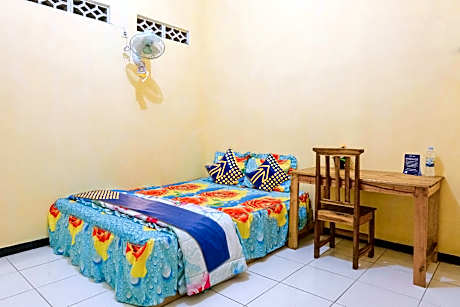 SPOT ON 1976 Hamana Beach Inn