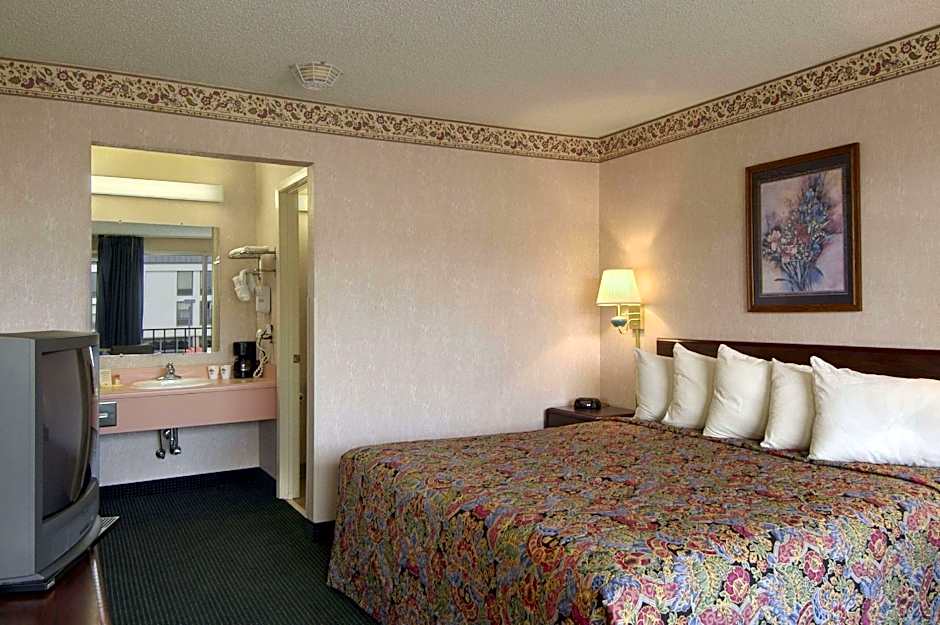 Days Inn by Wyndham Jonesboro AR