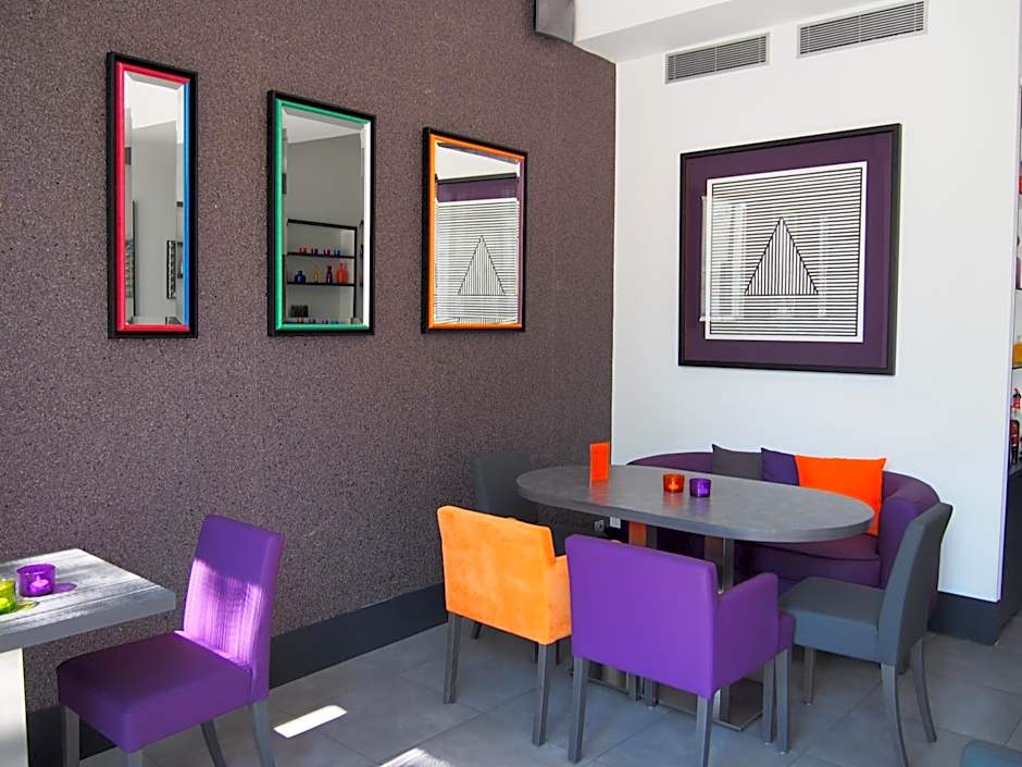 Porte De Versailles Hotel