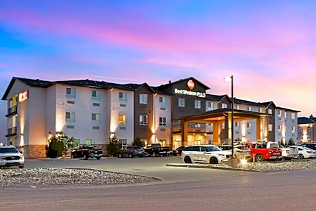 Best Western Plus Moosomin Hotel