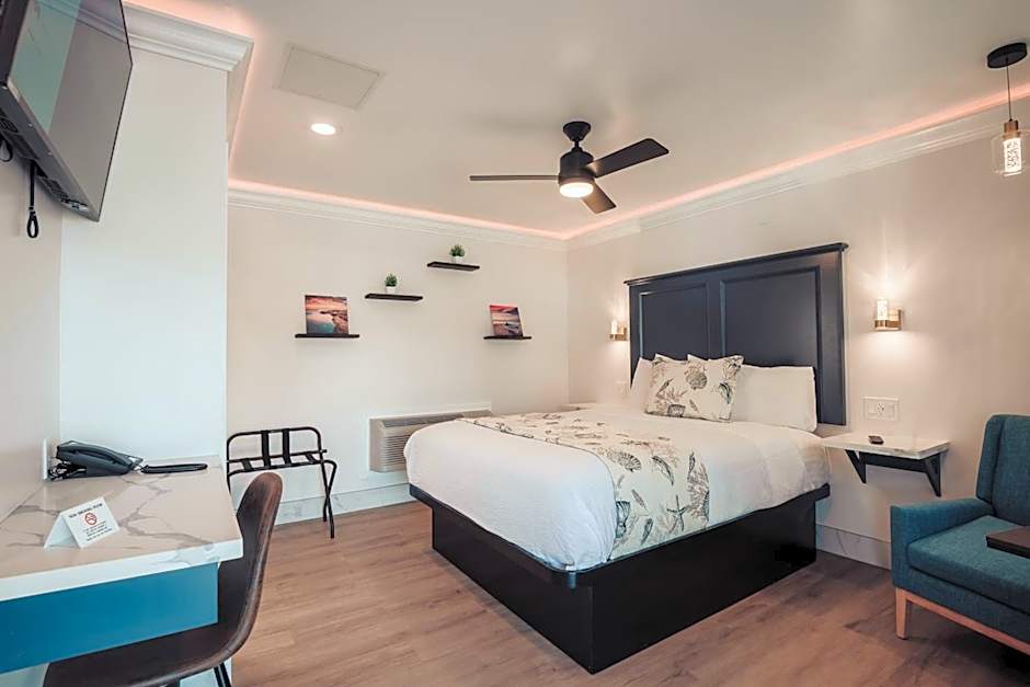 Blufftop Inn & Suites - Wharf/Restaurant District