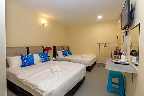 Standard Quadruple Room