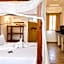 AROYA Boutique Hotel