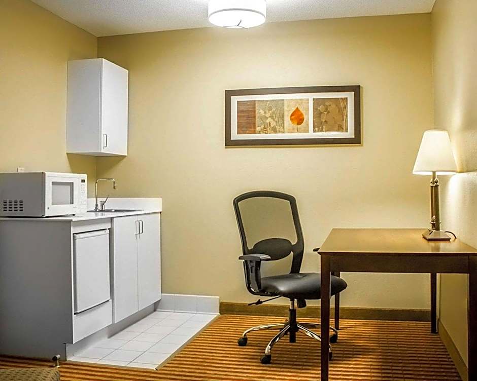 Comfort Inn & Suites Dayville - Killingly Industrial Park