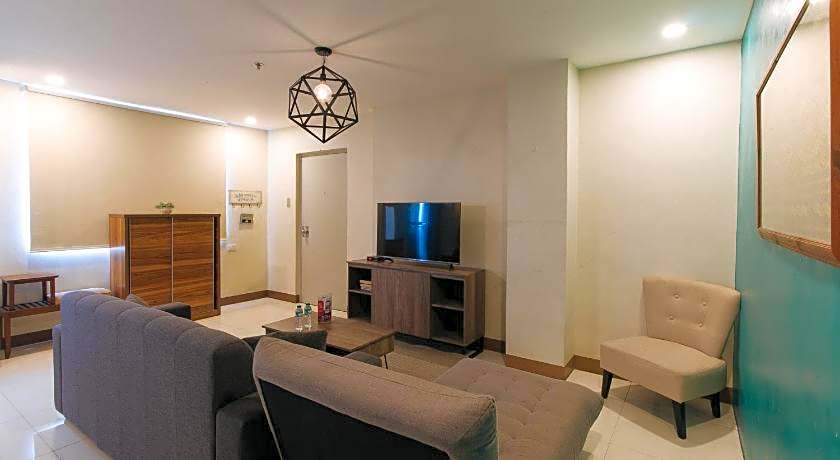 RedDoorz Plus @ Kamuning Quezon City