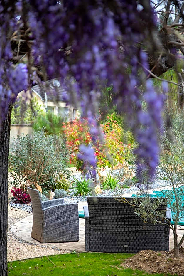 O'Myosotis - 400m Centre Historique - Parking Gratuit - Piscine et Jardin