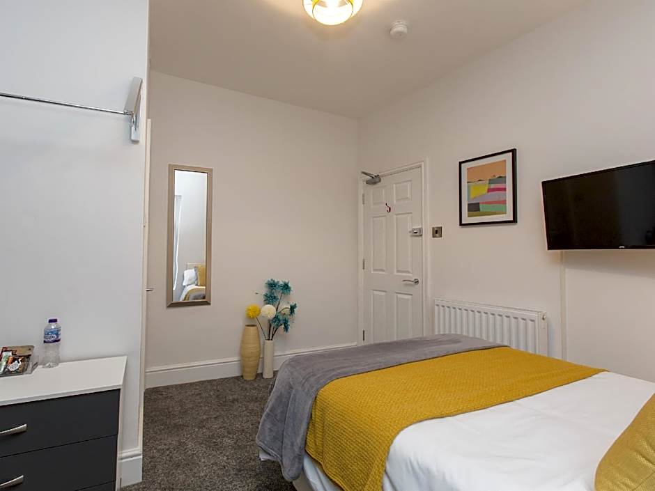 TownHouse PLUS @ 40 West St