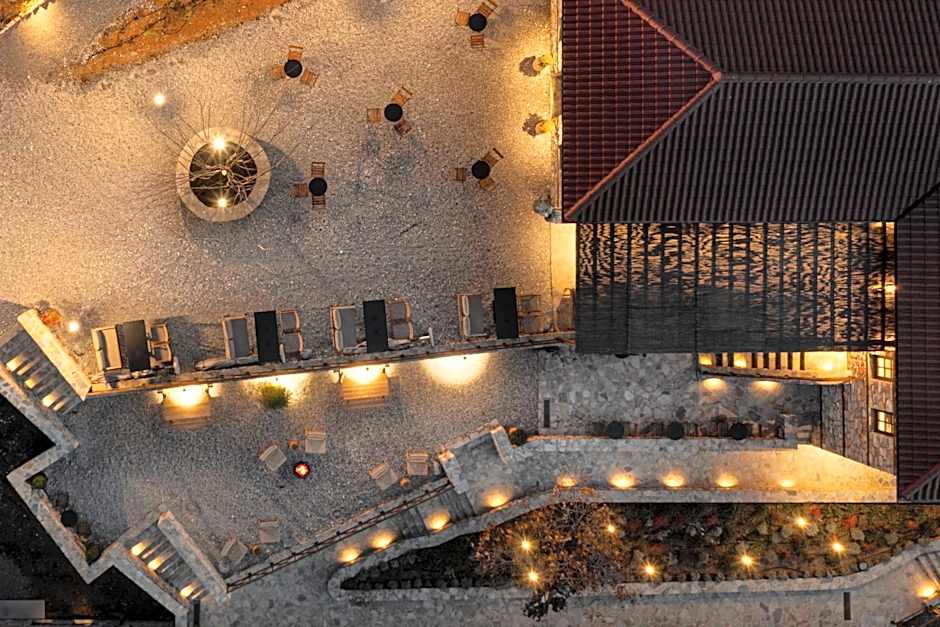 Unedo All Seasons Boutique Hotel