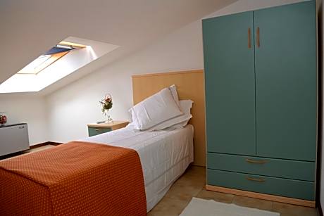 Attic Quadruple Room