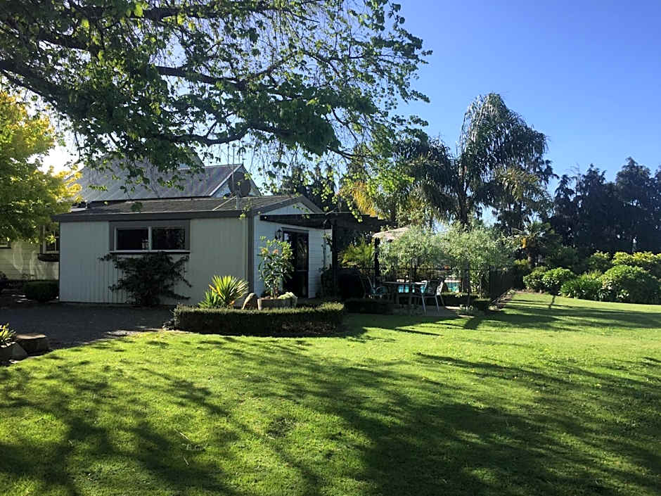 Cambridge Coach House