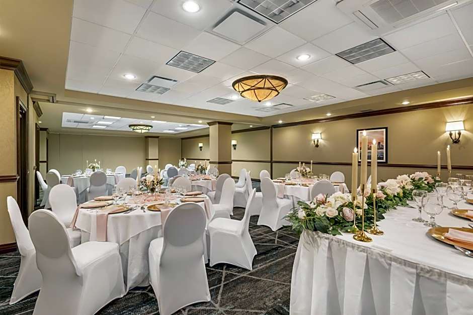 Best Western Plus Port O'Call Hotel