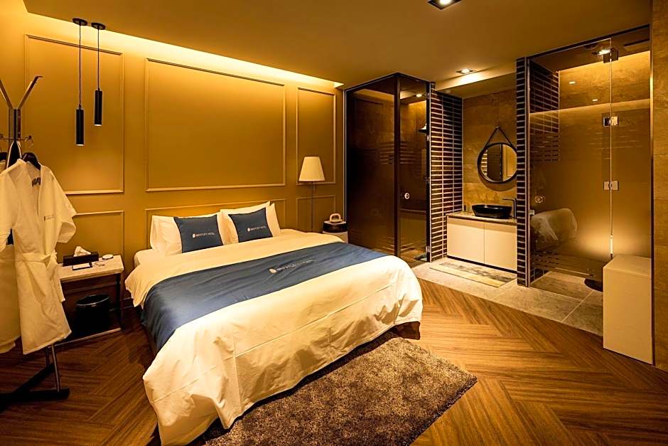 Chuncheon Hotel Bentley