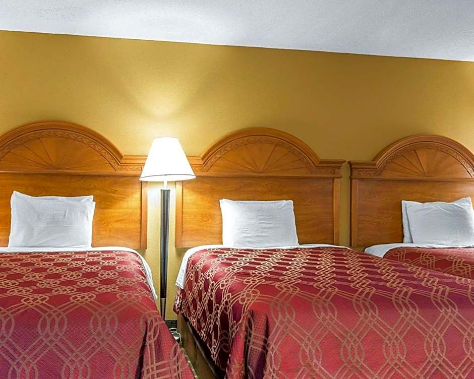 Econo Lodge Dalton West