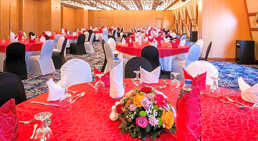 Oryx Grand Jebel Hafeet