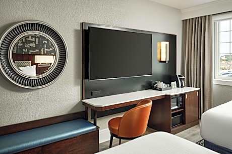 2 Full Beds