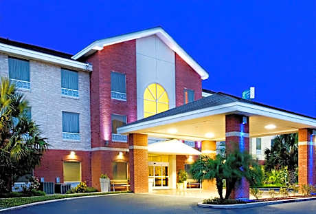 Holiday Inn Express Hotel and Suites Weslaco By IHG