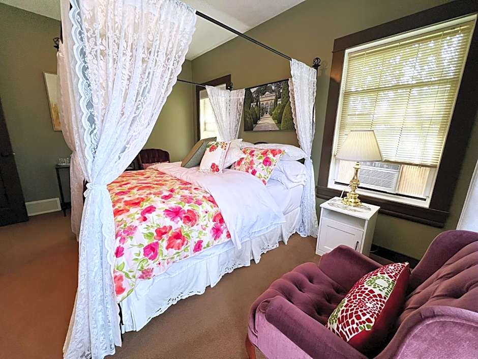 Wolf Creek Bed and Breakfast