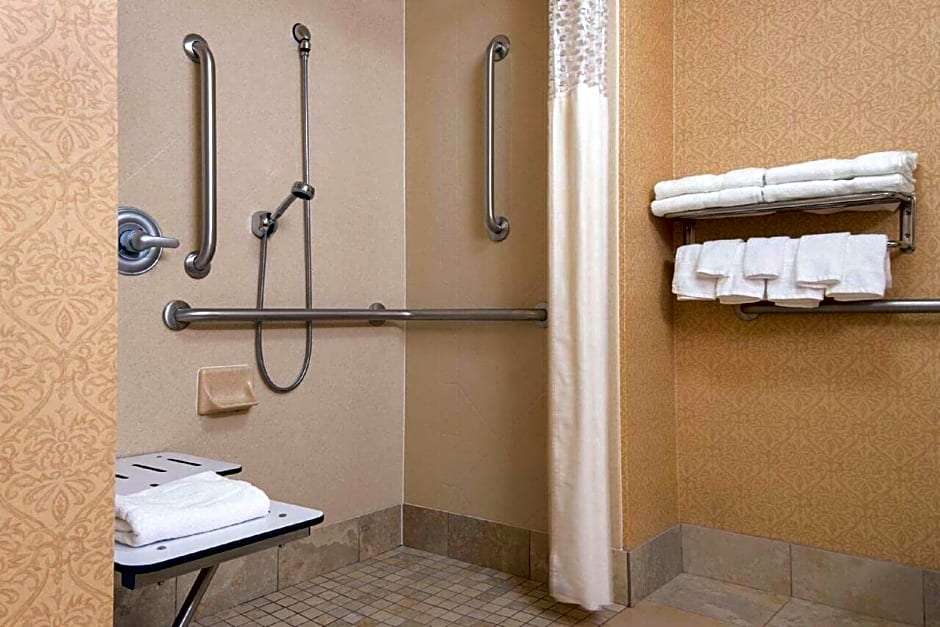 Hampton Inn By Hilton Schenectady