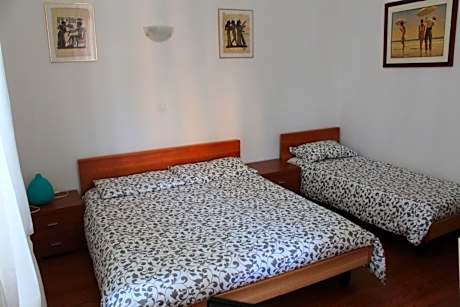 Triple Room with Terrace