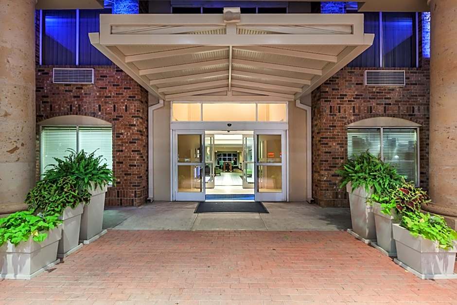 Holiday Inn Express Hotel & Suites Eagle Pass By IHG
