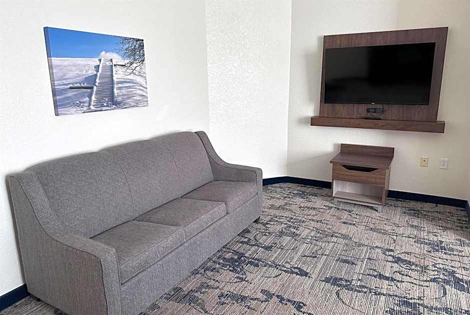 La Quinta Inn & Suites by Wyndham Milwaukee South West New Berlin