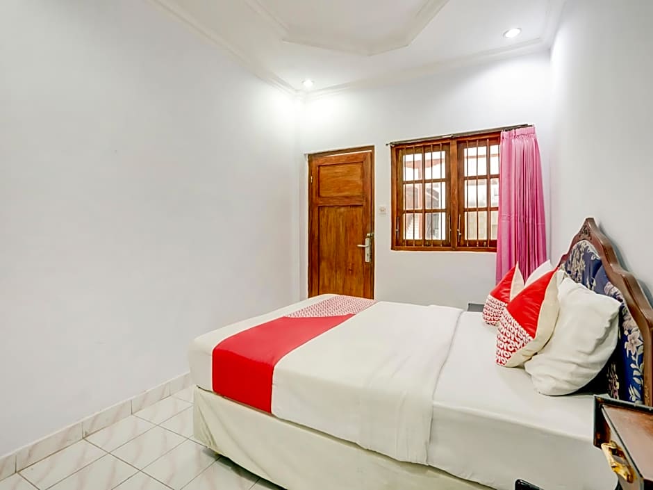 Hotel O Ratu