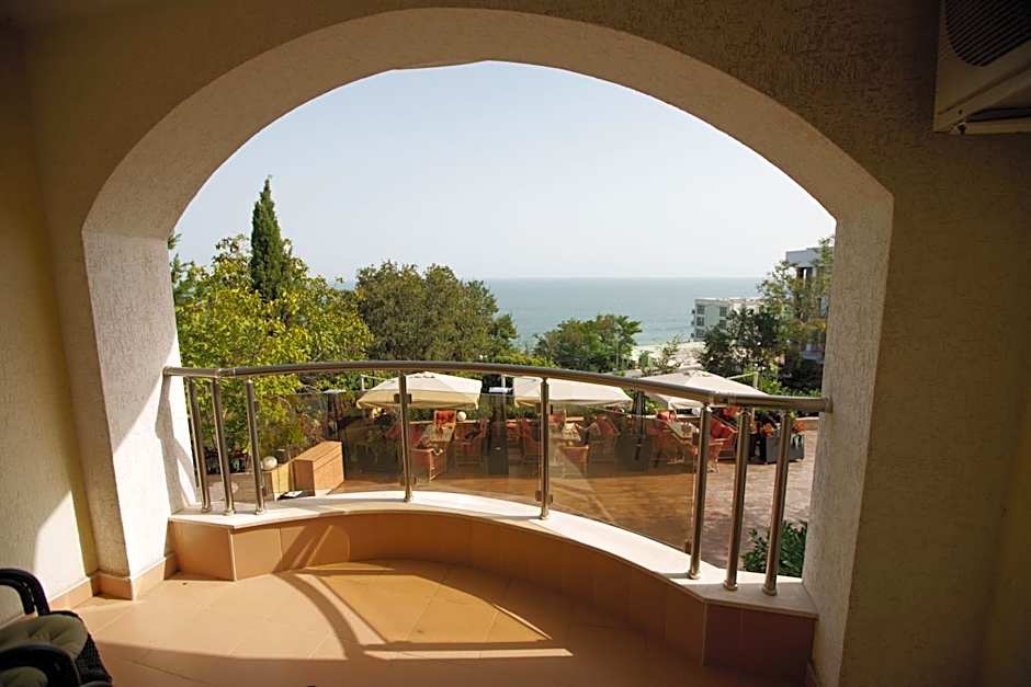 Aqua View SPA Boutique Hotel