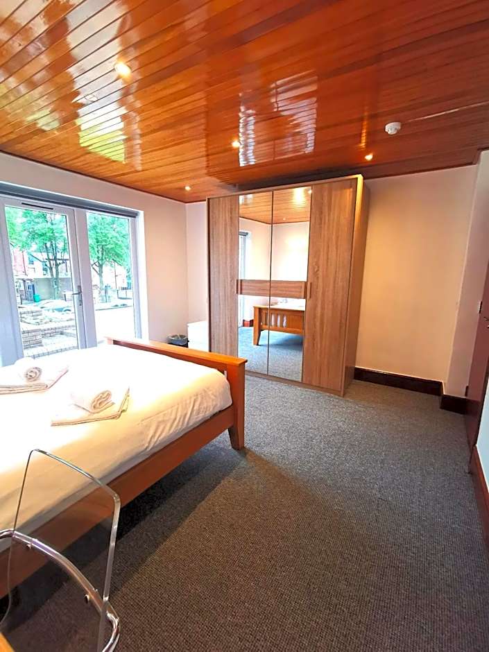 The Elmsleigh Suite at Claremont Hotel