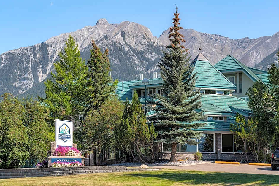 Pocaterra Inn & Waterslide